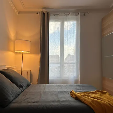 2 Pièces à Deux Pas De Paris *